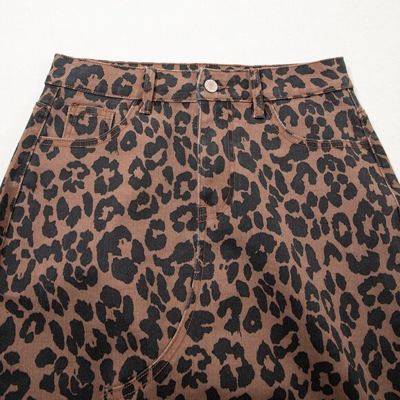 🐆NWT  Brown Leopard Frayed Split Midi Denim Skirt – Chic & Bold! - Picture 8 of 9